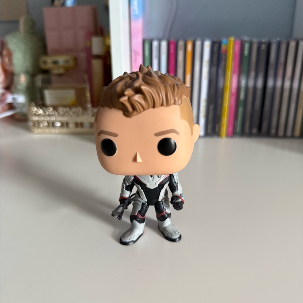 Funko Pop hawkeye avengers endgame OUT OF BOX